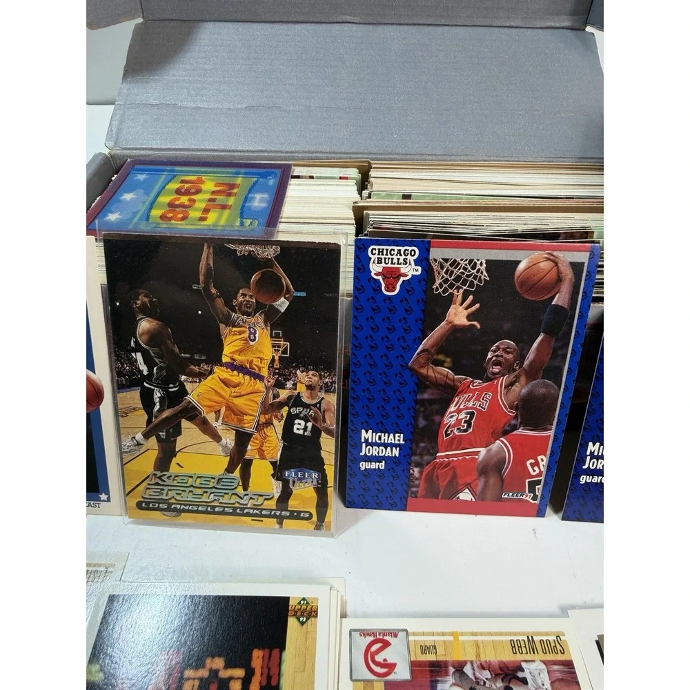 Huge Basketball Cards Lot (1,684 Pcs) - 1989-1993s Collection